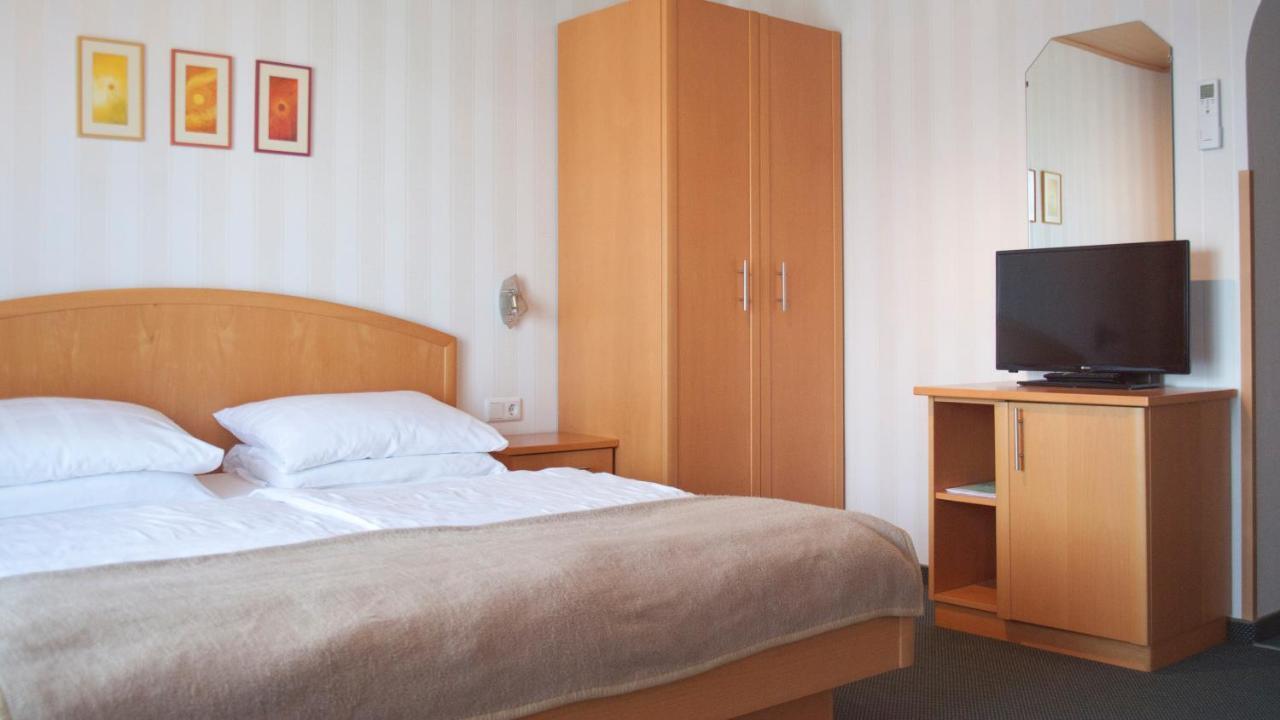 Gastehaus Moser Bed and Breakfast Podersdorf am See Εξωτερικό φωτογραφία