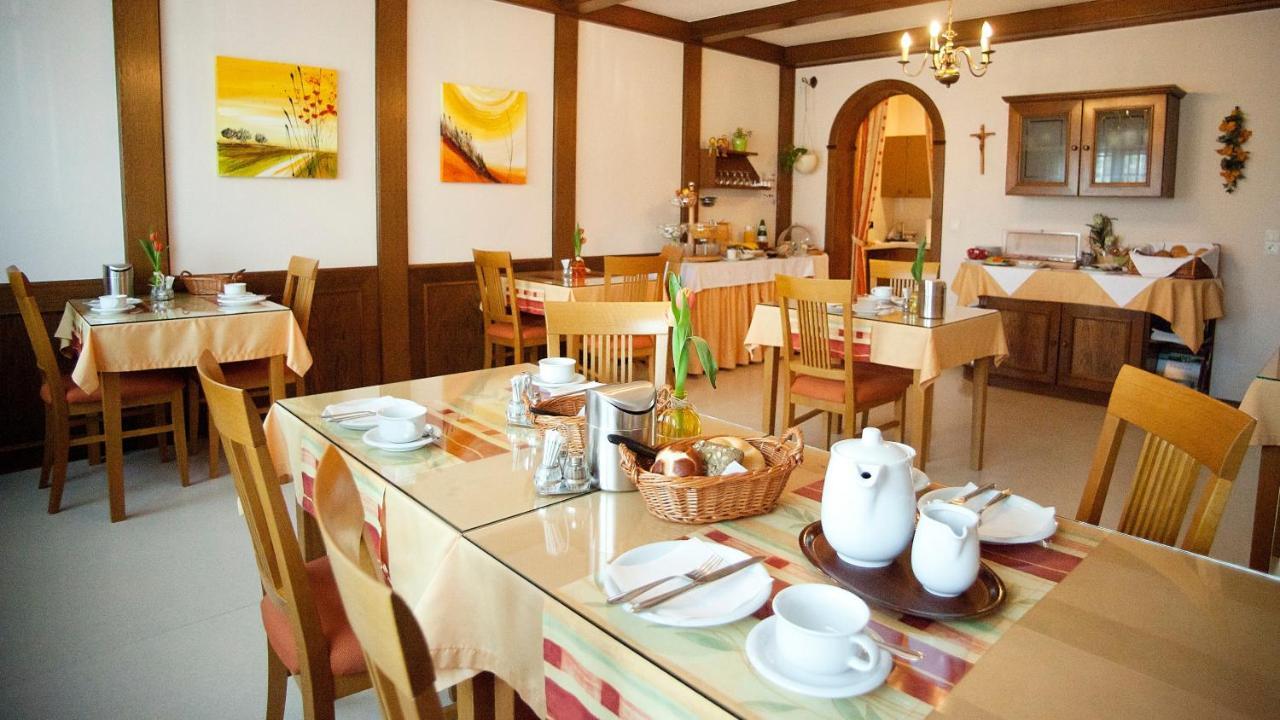 Gastehaus Moser Bed and Breakfast Podersdorf am See Εξωτερικό φωτογραφία